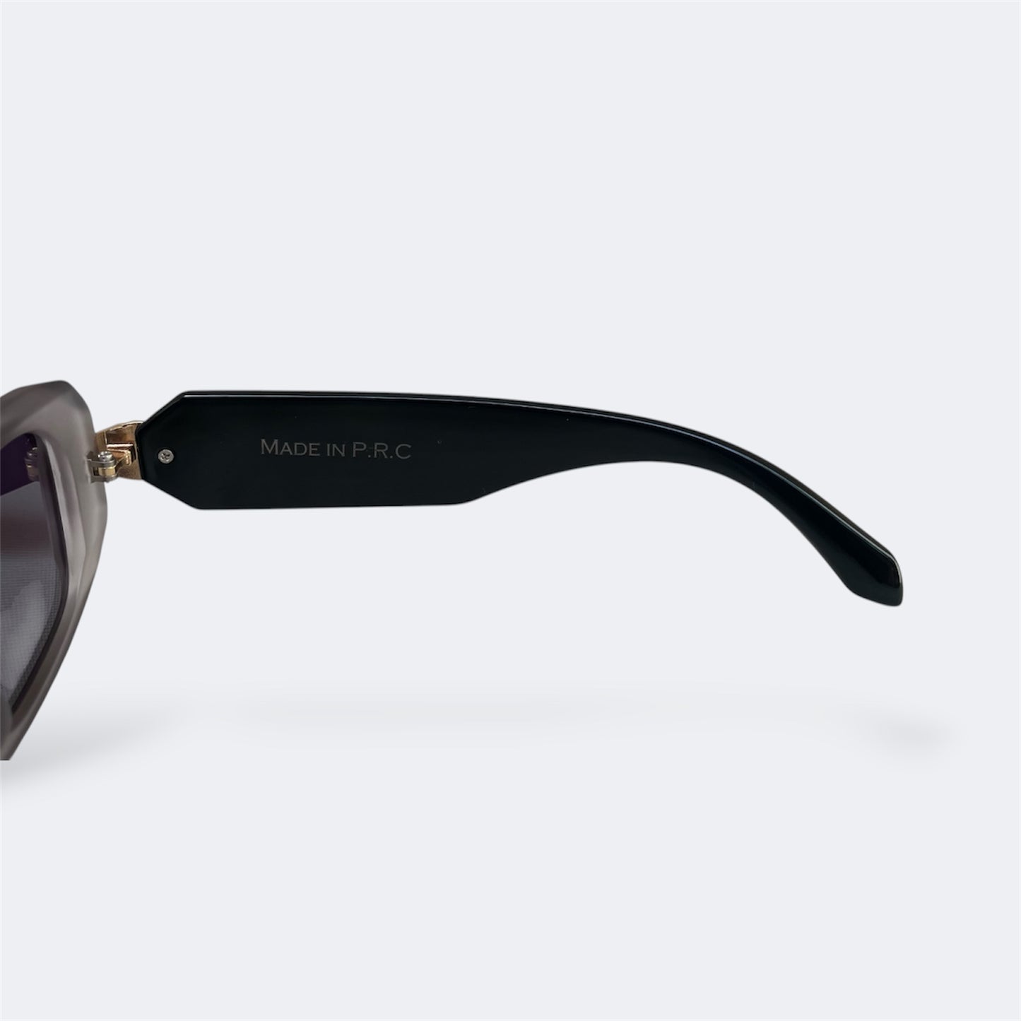 6832 - Rectangle - smoke gray - sunglasses