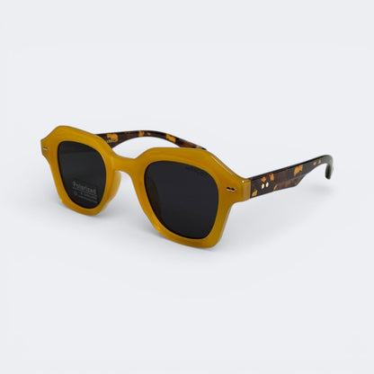 MOSCOT_6816