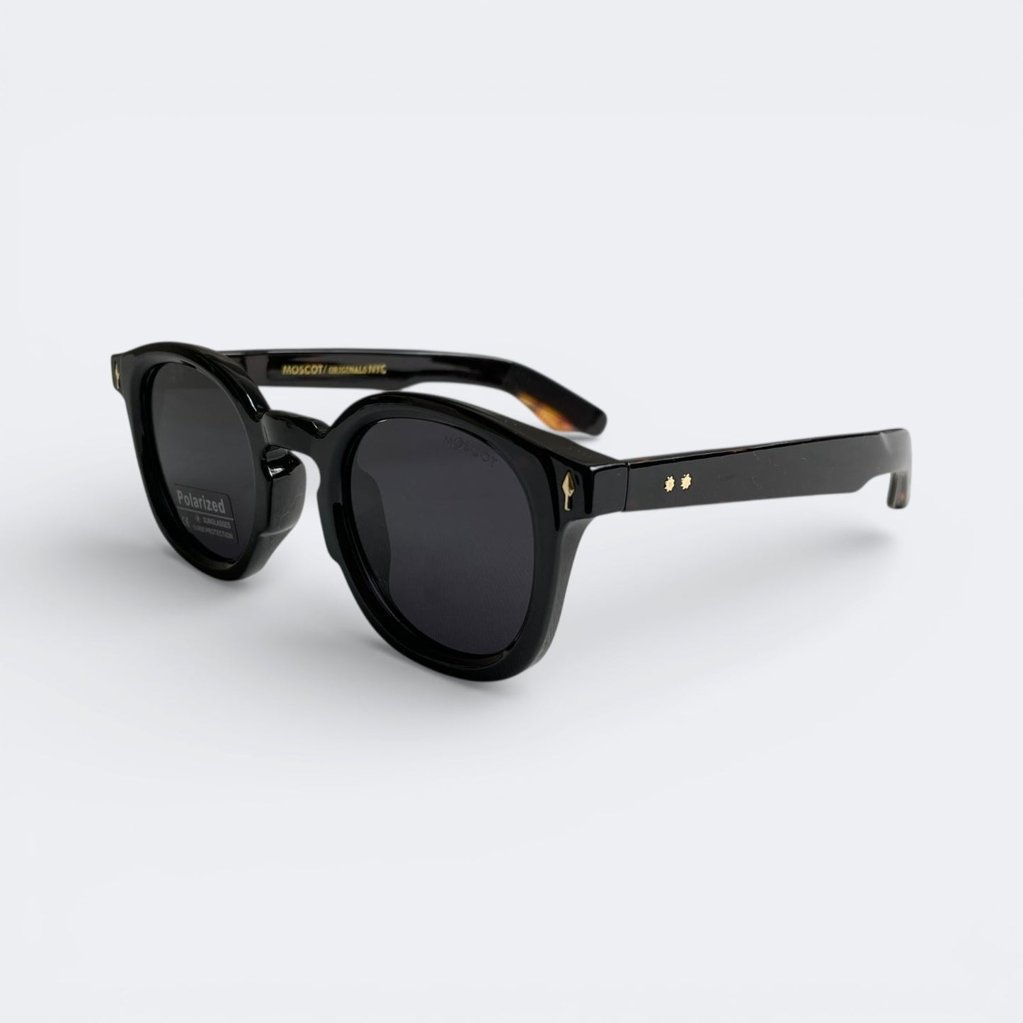 MOSCOT_6821