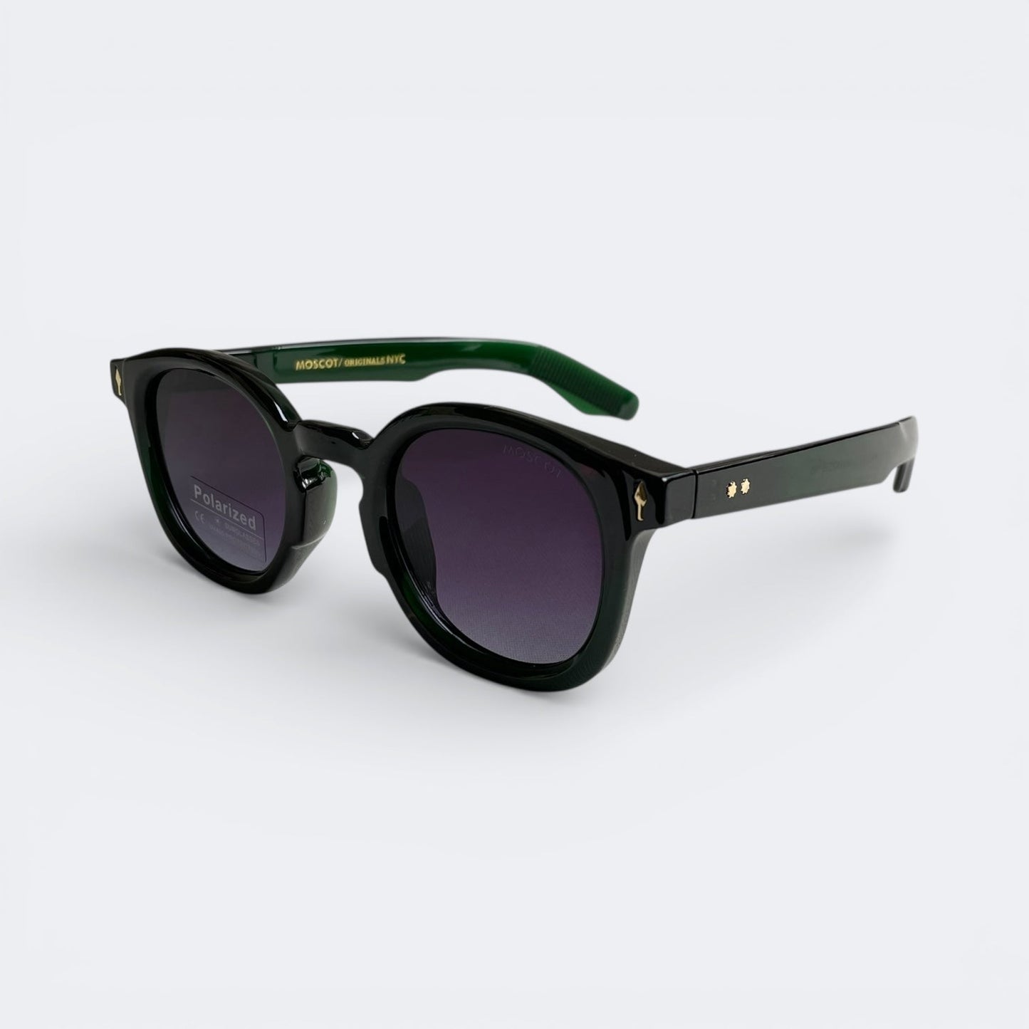 MOSCOT_6823