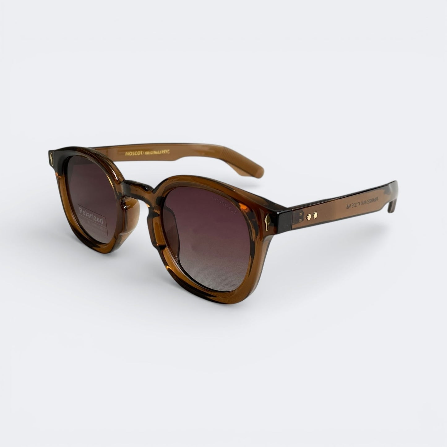 MOSCOT_6822