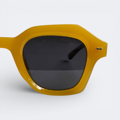 MOSCOT_6816