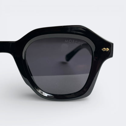 MOSCOT_6817