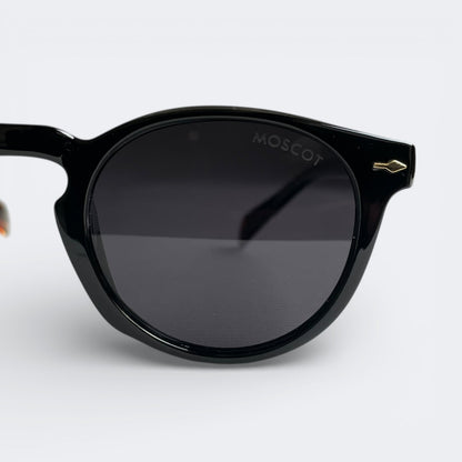 MOSCOT_6813