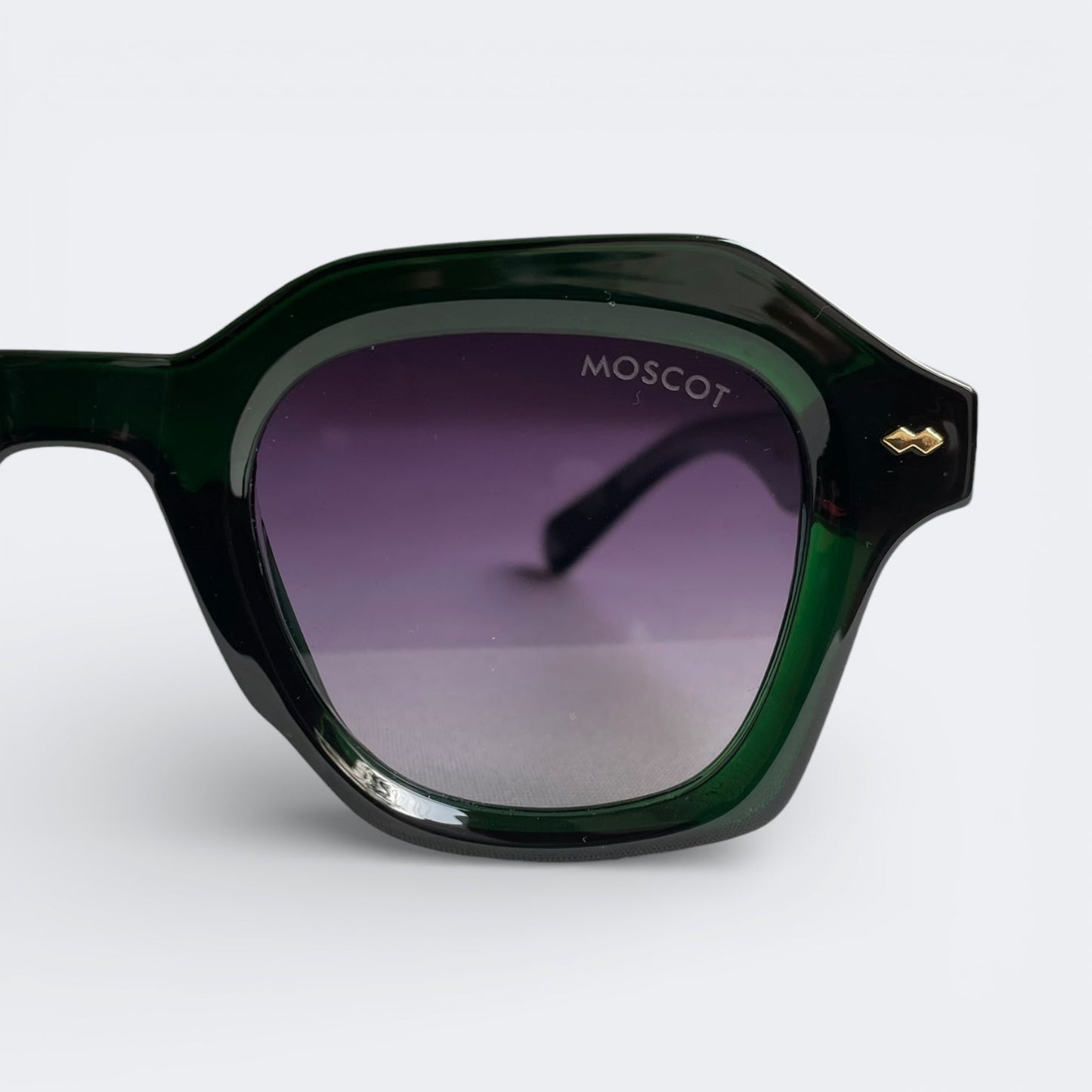 MOSCOT_6818