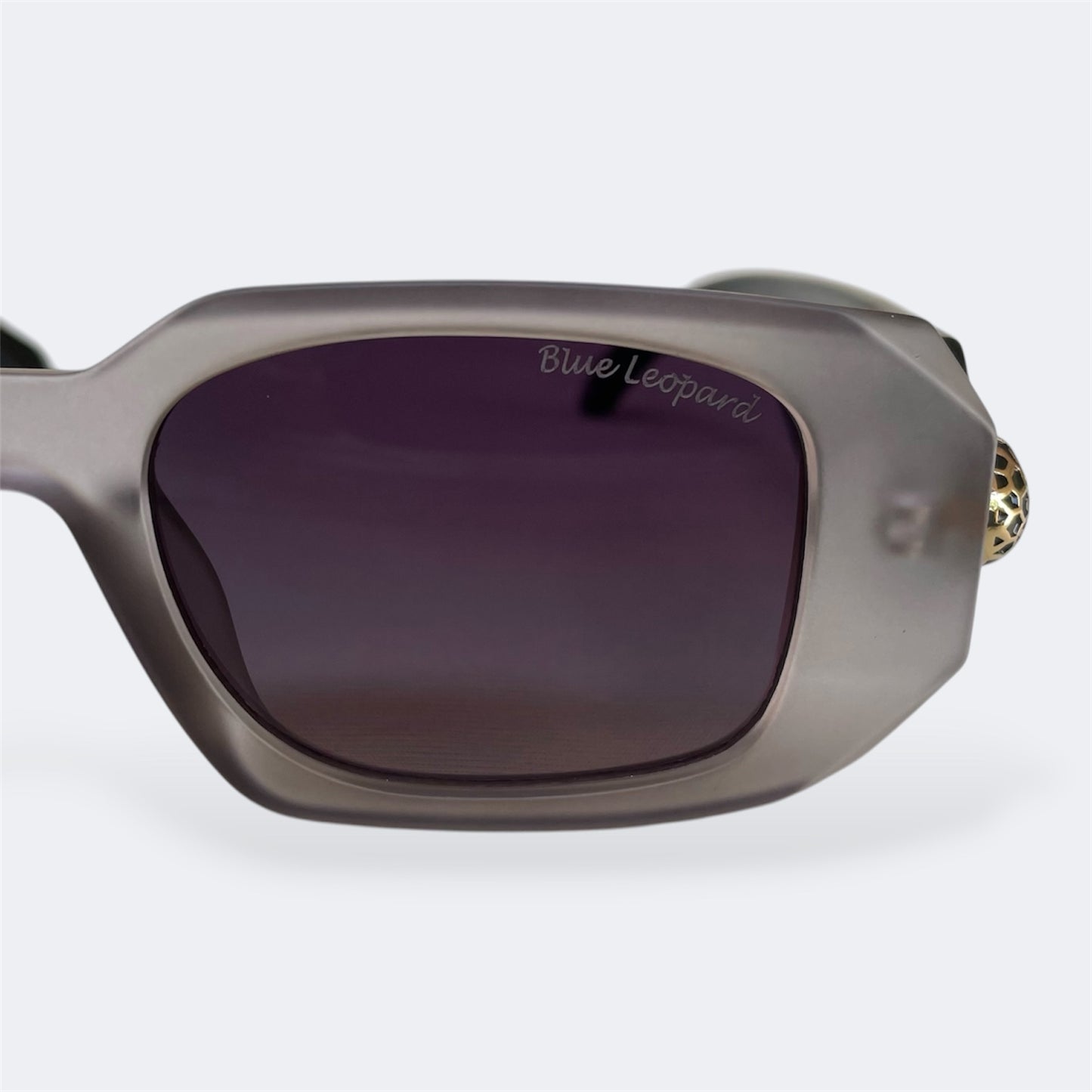 6832 - Rectangle - smoke gray - sunglasses